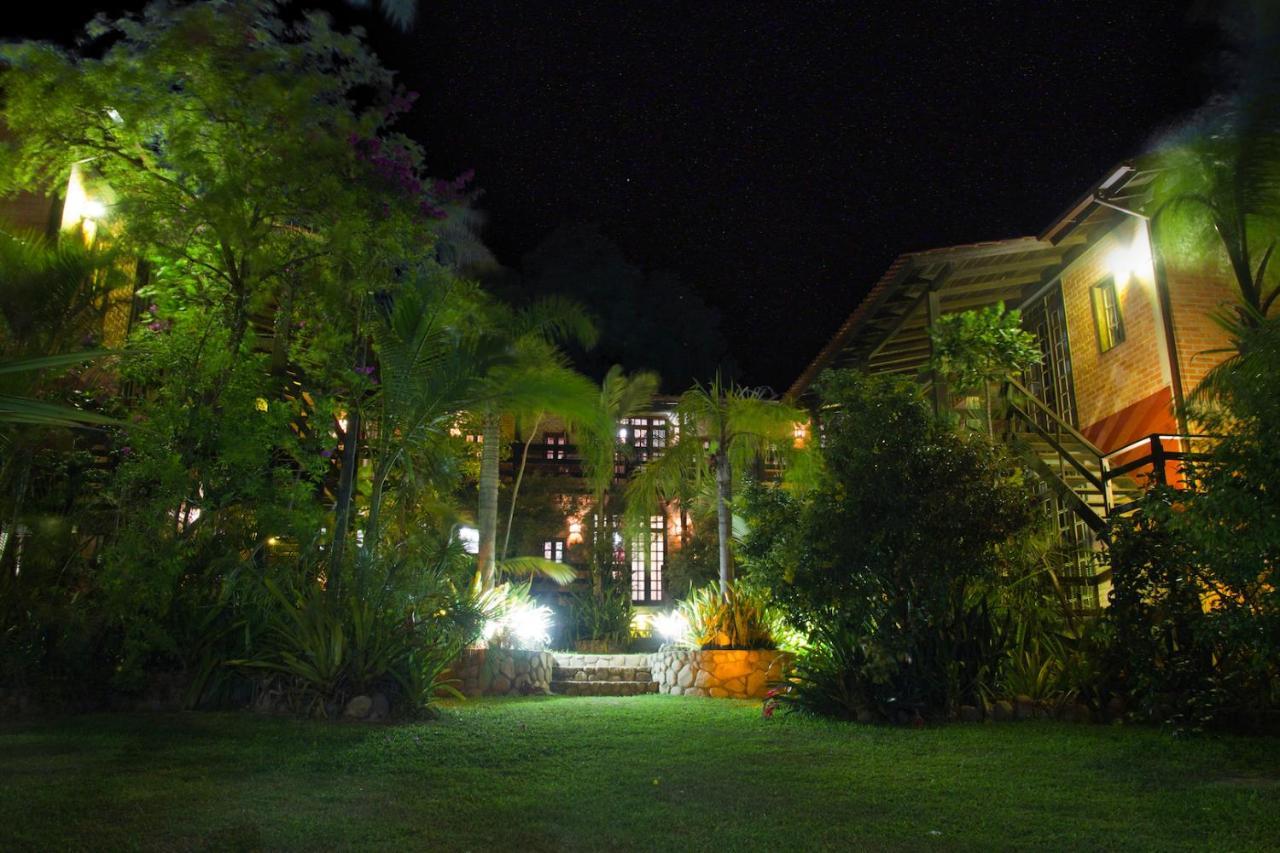 Pousada Alem Do Jardim ปรายาโดโฮซา ภายนอก รูปภาพ